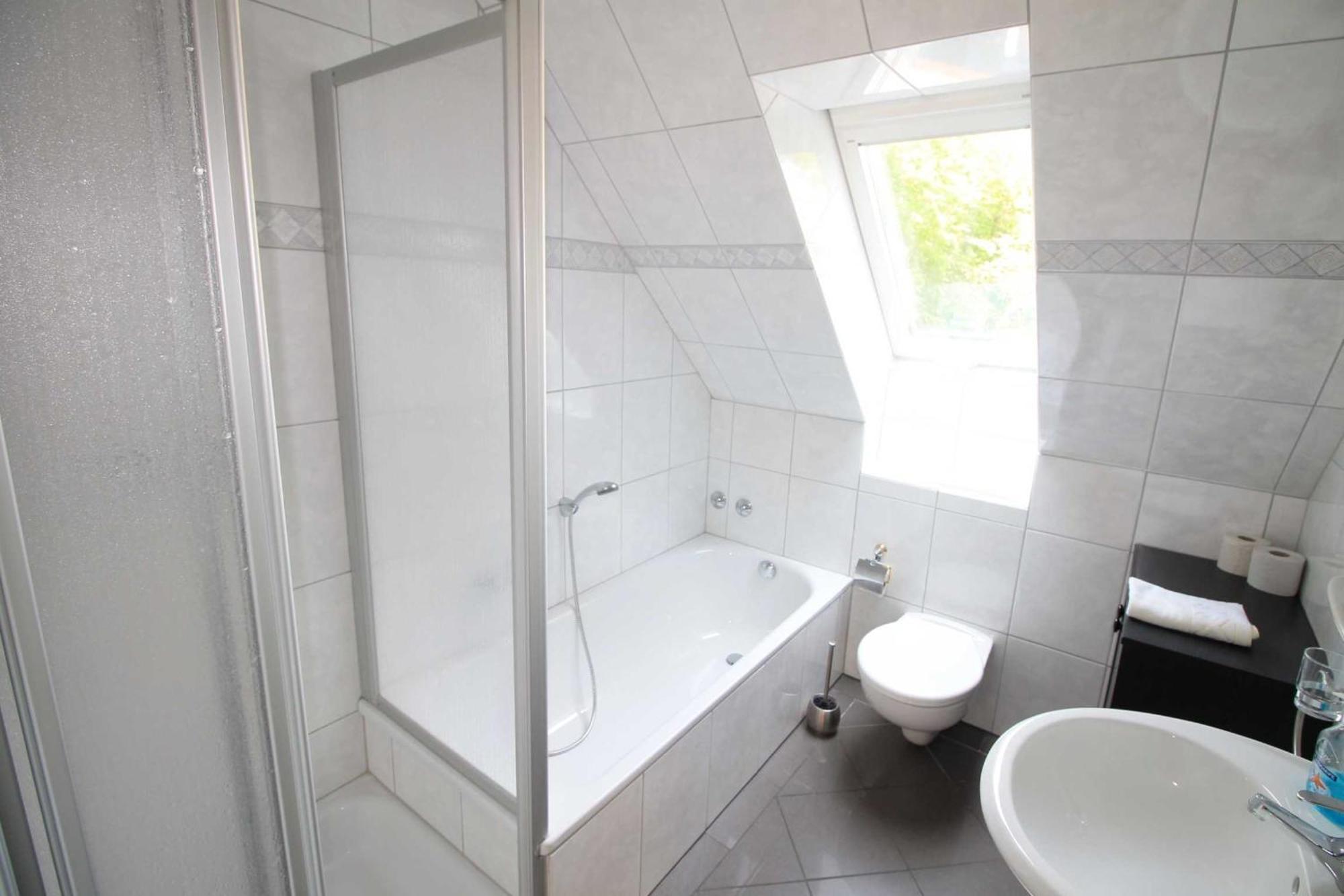 Ads-Ferienwohnungen Ca 20 Gehminuten Zum Ostseestrand Uckeritz Ngoại thất bức ảnh